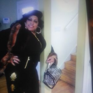 Meet your Posher, Van